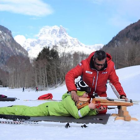 Village Vacances Le Salvagny Sixt Esterno foto